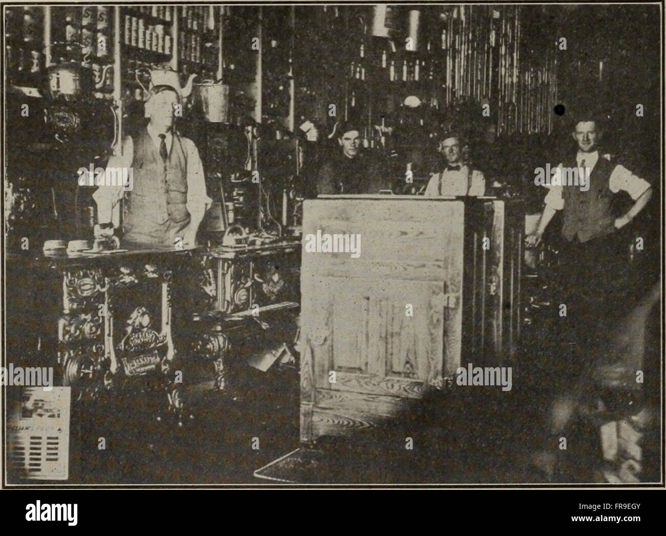 Hardware merchandising AugustOctober 1912 (1912 Stock Photo Alamy