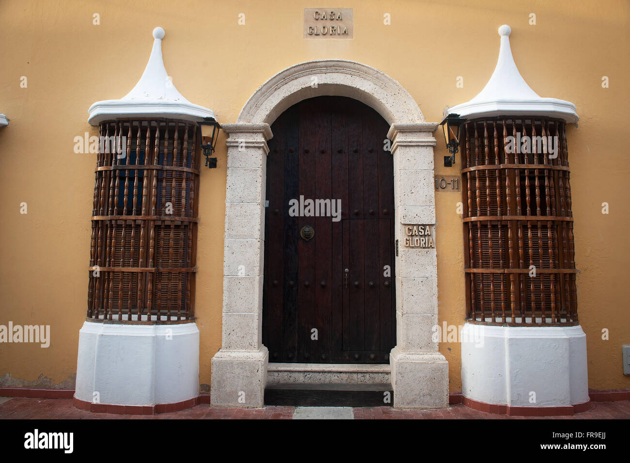 House facade of the walled city - historic center of Cartagena de Indias Stock Photo
