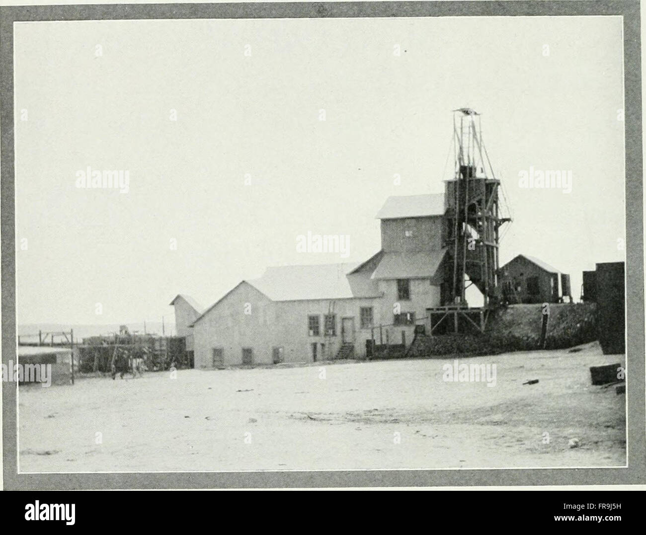 The 1912 edition of Pacific Gas and Electric Magazine, offering