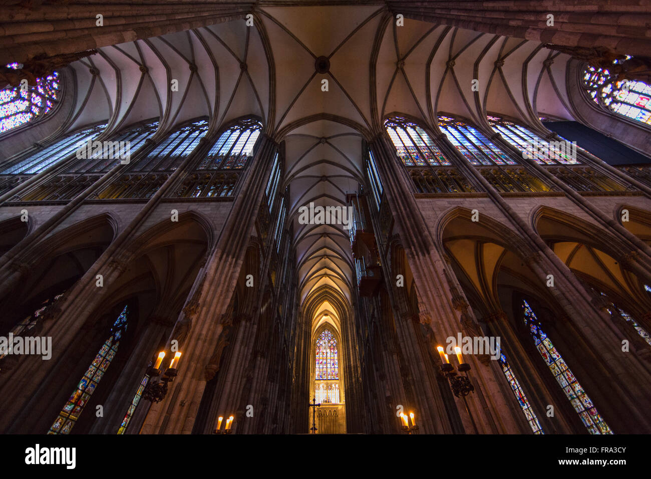 LUX Eucharistica, Cologne Cathedral illumination by German artists