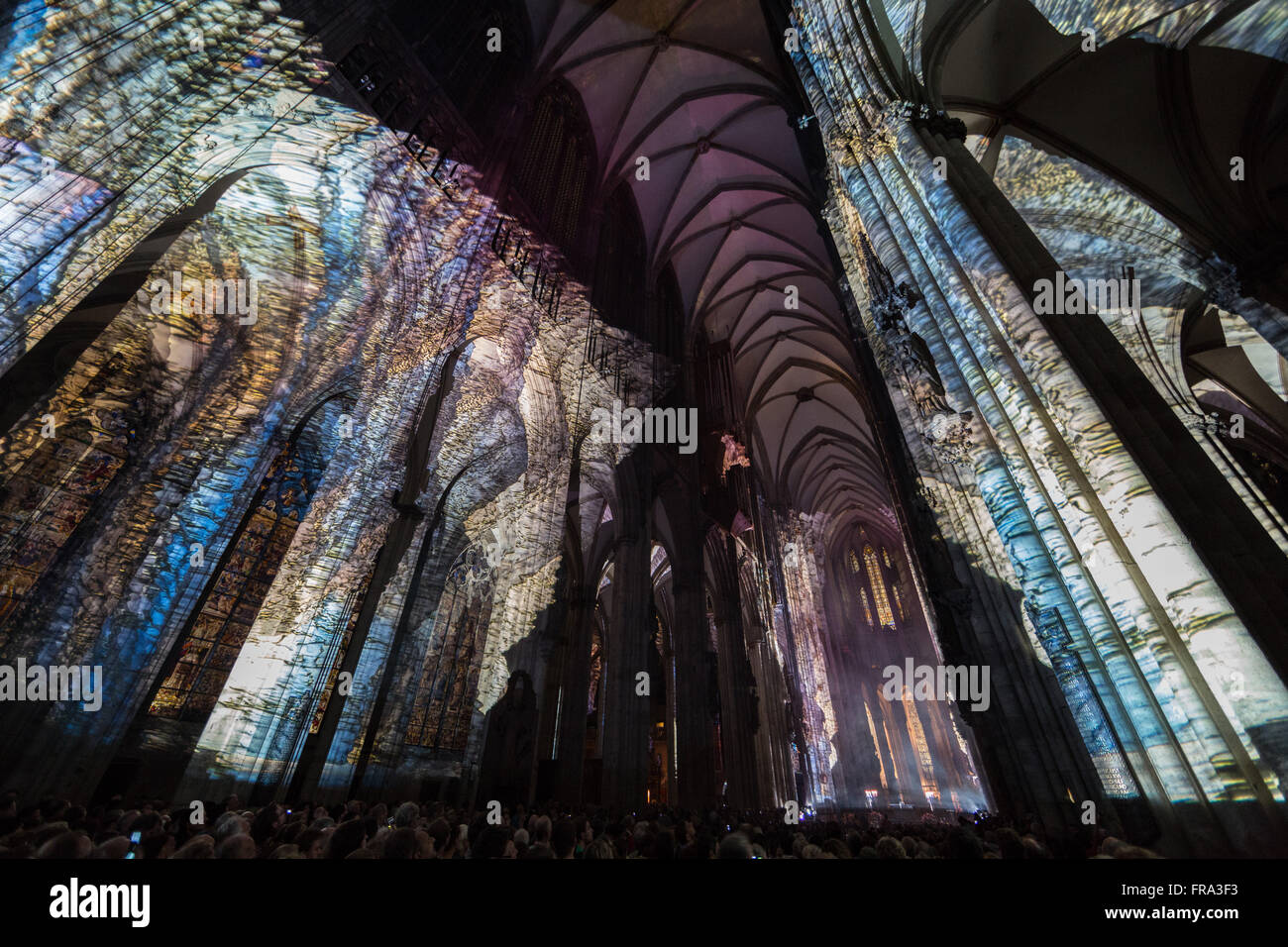 LUX Eucharistica, Cologne Cathedral illumination by German artists