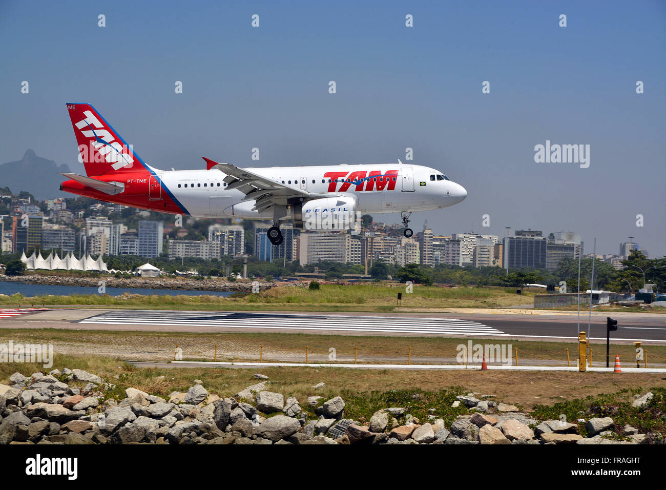 Aircraft landing at Santos Dumont Airport Stock Photo
