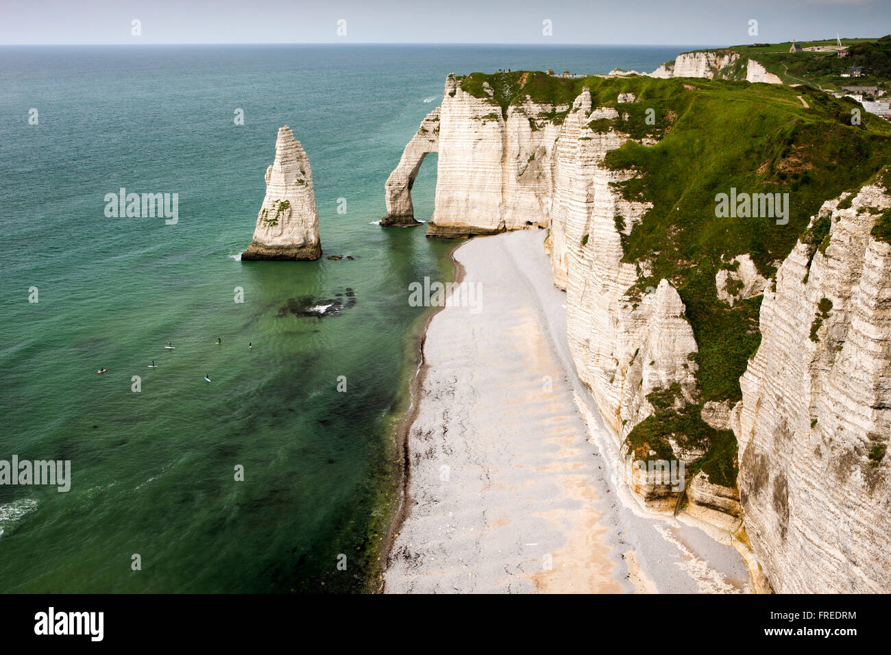 Les Falaises d'Étretat, Aiguille d'Étretat, Étretat, Seine-Maritime department, Normandy, France Stock Photo