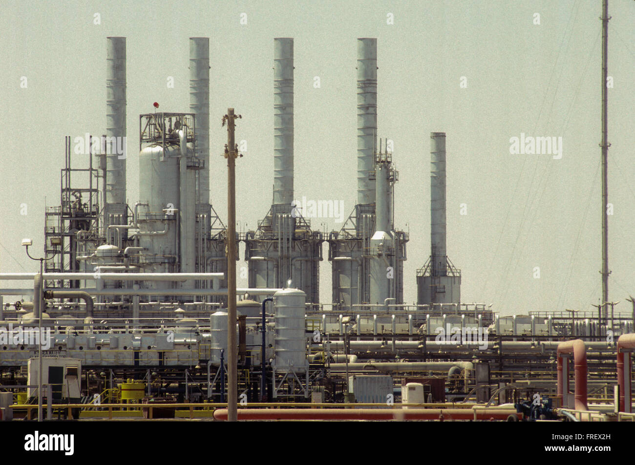 The world's largest oil refinery, oil storage tank farm and crude oil