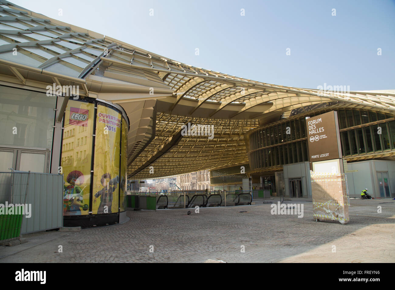 Construction at the new shopping centre at Les Halles in Paris France in  winter Stock Photo - Alamy