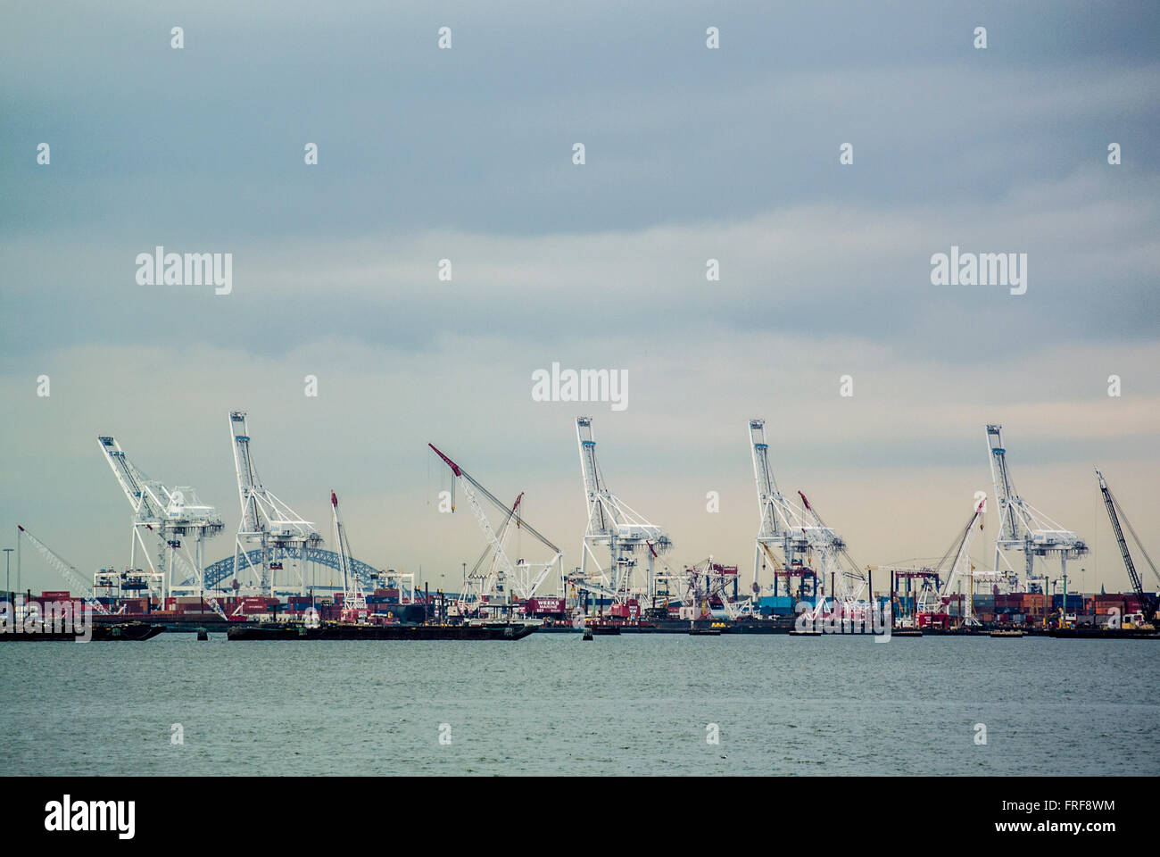 Bay harbour new york hi res stock - Docks New Jersey New York Harbour Usa FRF8WM