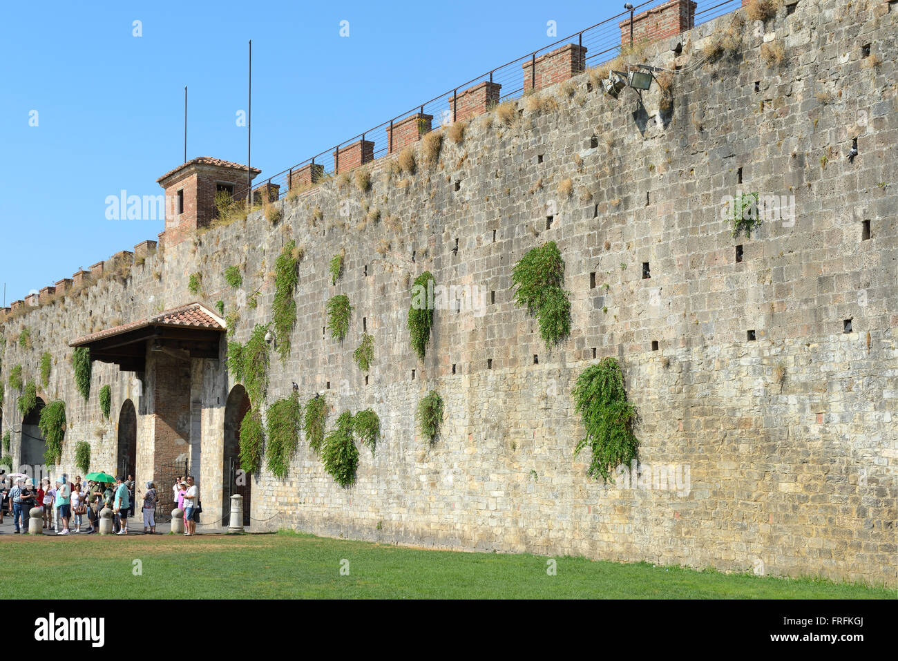 12th Century city walls and gateway, Pisa, Toscana, Tuscany, Italy, Europe Stock Photo