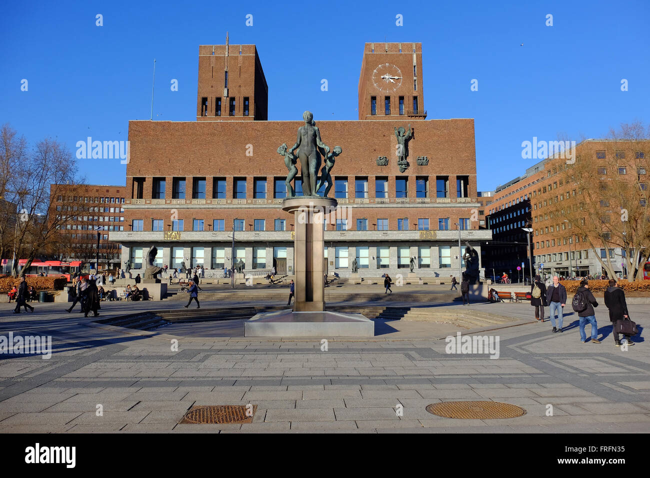 Oslo city hall hi-res stock photography and images - Alamy