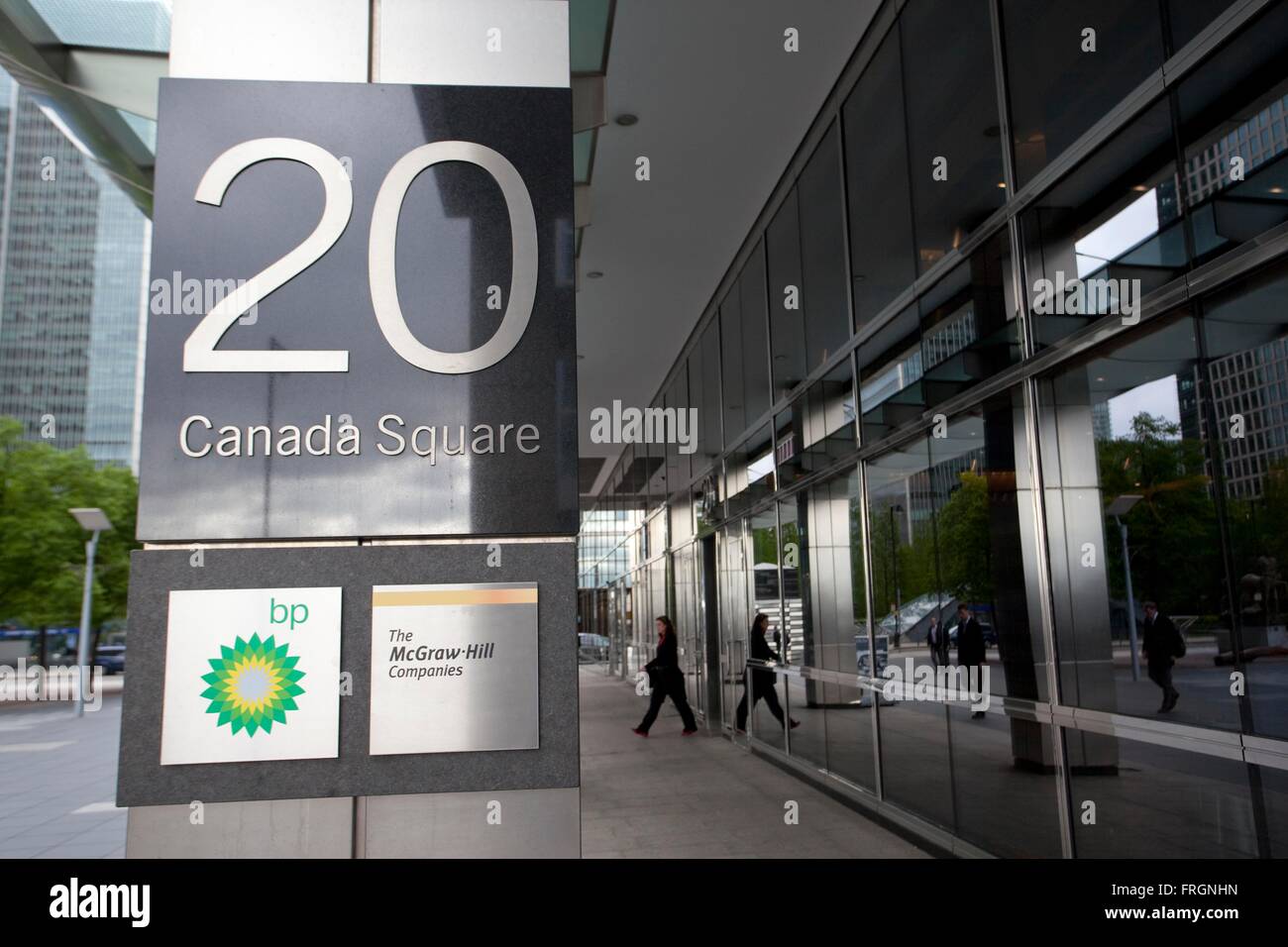 A general view of the BP offices in Canary Wharf Stock Photo 100557121