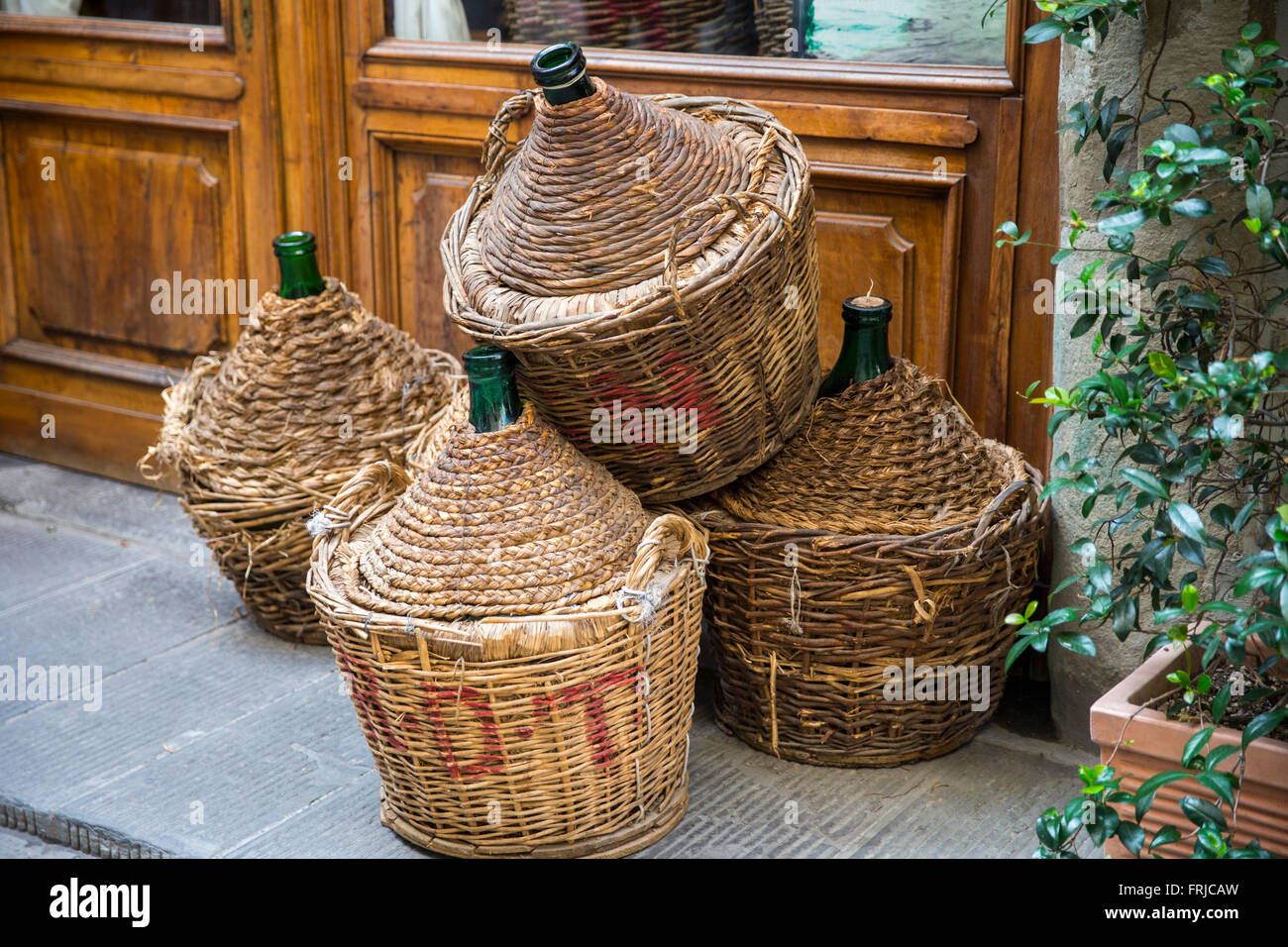 wicker baskets, Florence, Italy Stock Photo - Alamy