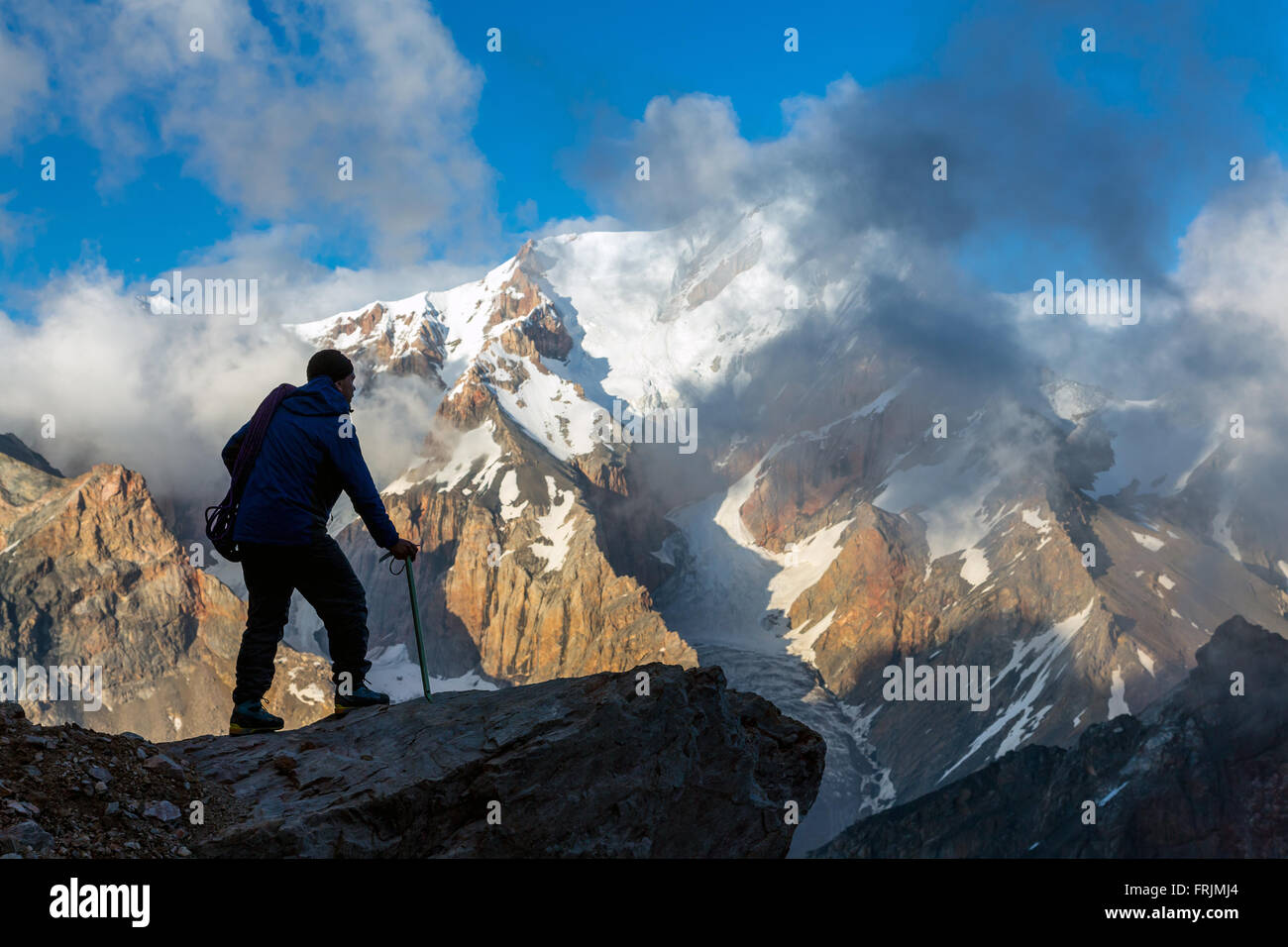 Himalaya india climber hi-res stock photography and images - Alamy