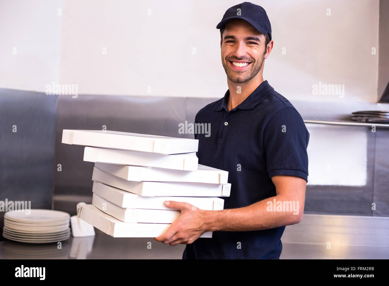 Доставку каждого отдельного. Food delivery man. Pizza delivery man. Delivery fast food man. A man carrying a Box.