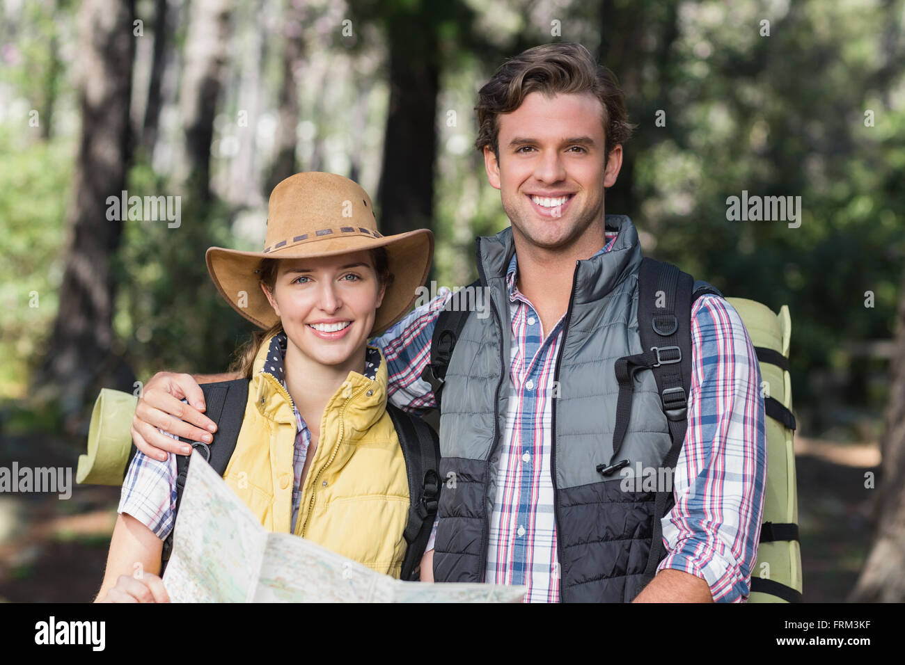 Young couple map hi-res stock photography and images - Alamy
