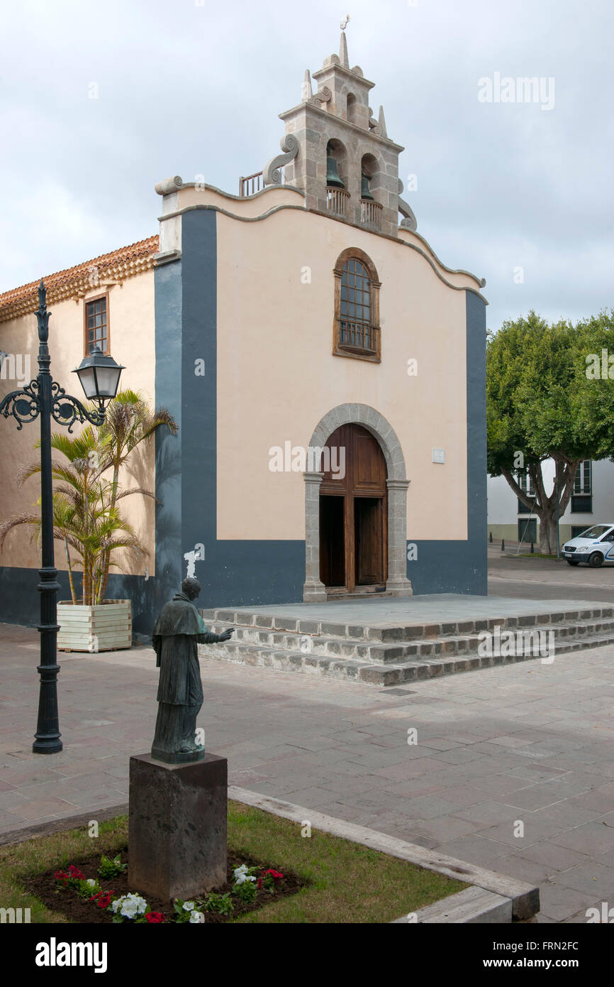 Spanien, Teneriffa, Arona, Iglesia de San Antonio Abad Stock Photo Alamy