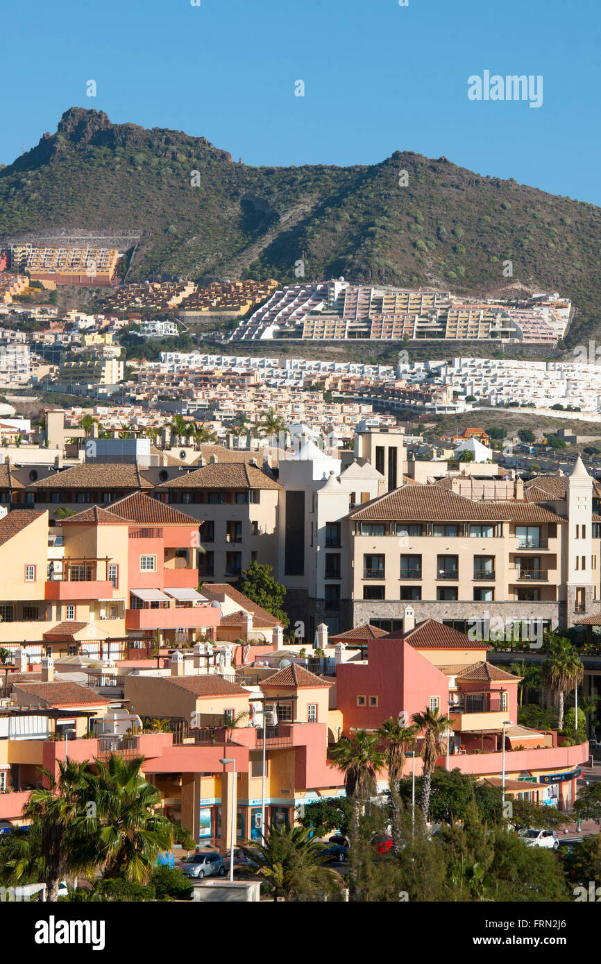 Spanien, Teneriffa, Playa de las Americas Siedlung Terreno Roque del Conde am Berghang Stock Photo