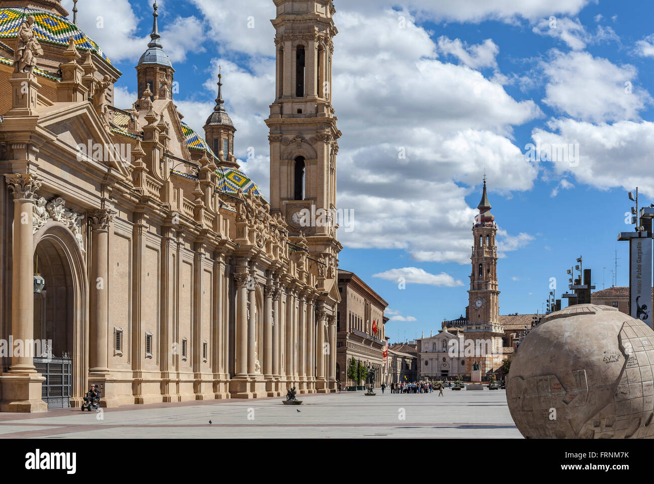 plaza-del-pilar-and-basilica-zaragoza-arag-n-spain-stock-photo-alamy