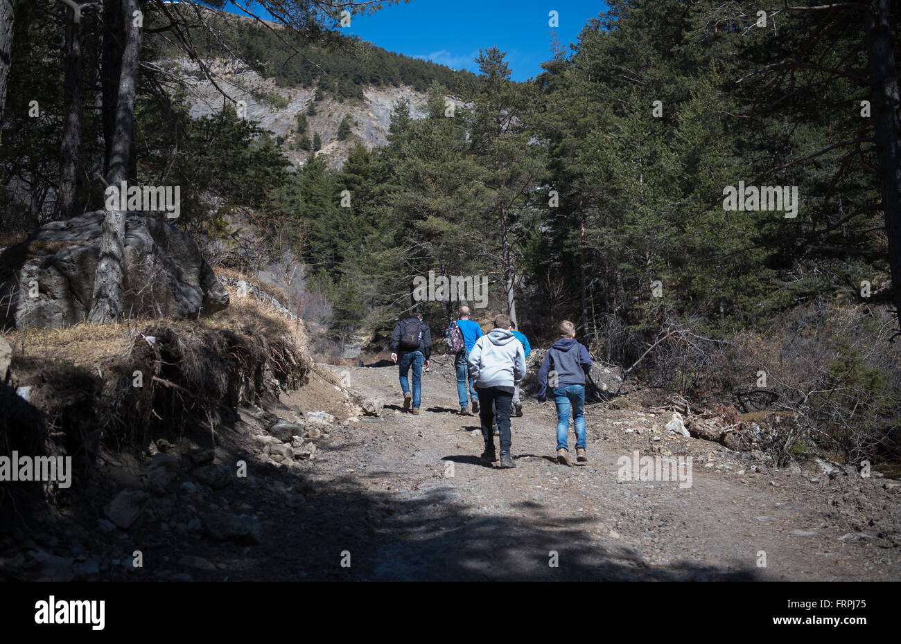 Le Vernet, France. 22nd Mar, 2016. Family members of victims head to the area near the Col de Mariaud where Germanwings flight 4U9525 crashed on 24 March 2015, near Le Vernet, France, 22 March 2016. One year after the crash of Germanwings flight 4U9525, family members are commemorating the 150 victims of the crash in Le Vernet. Photo: PETER KNEFFEL/dpa/Alamy Live News Stock Photo