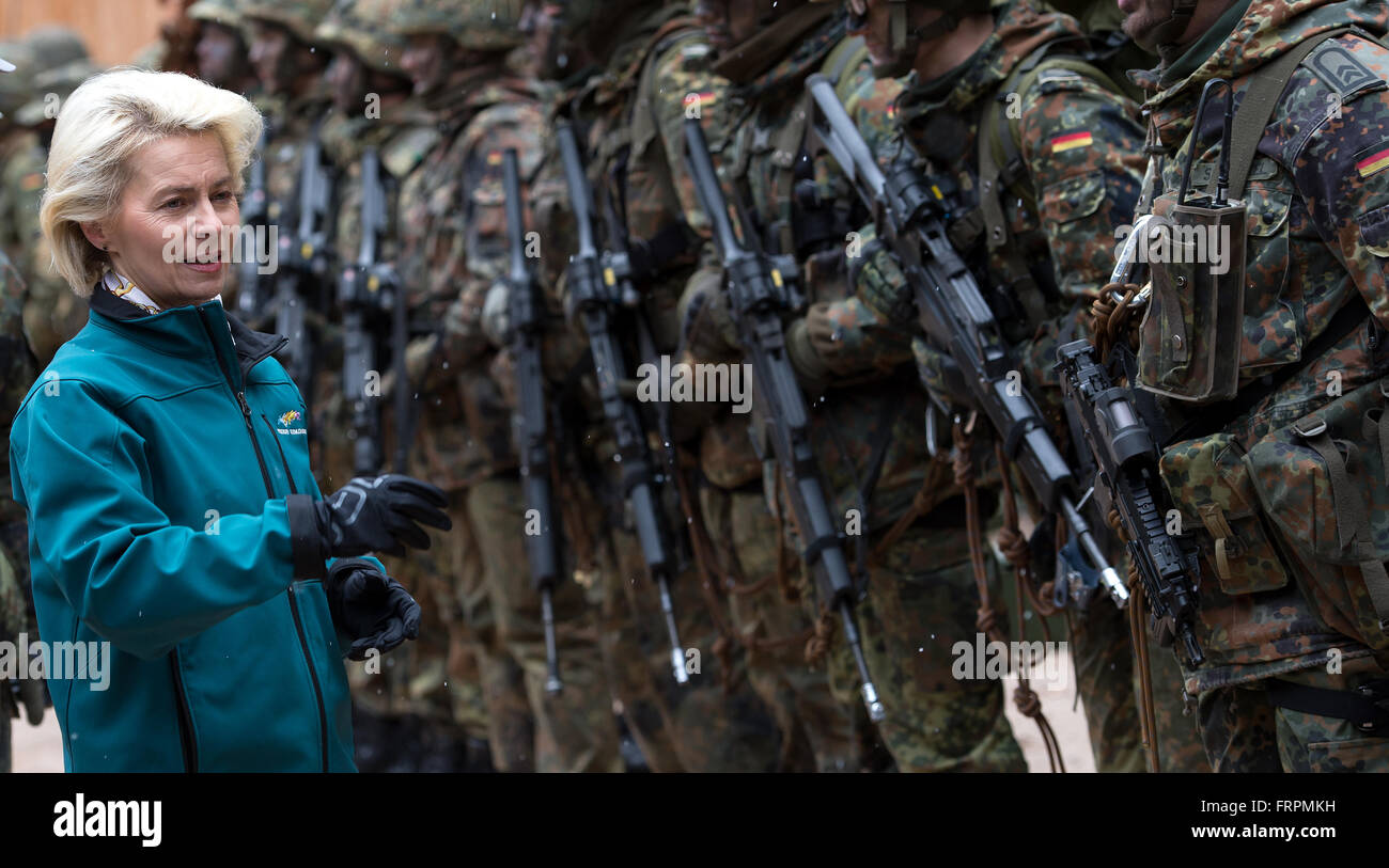 German mountain infantry march hi-res stock photography and images - Alamy