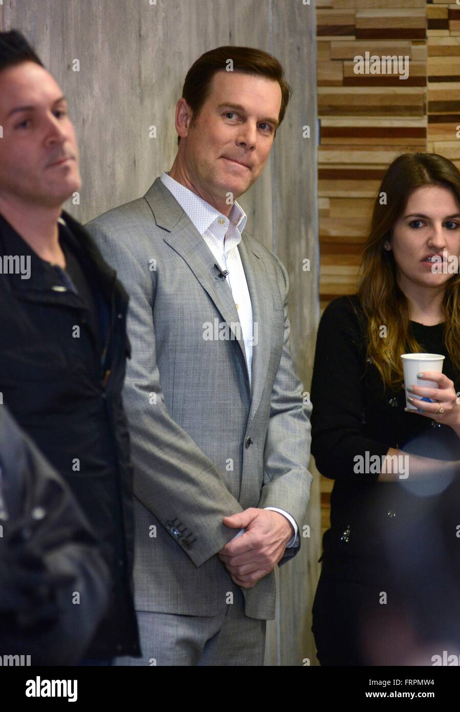 New York, NY, USA. 23rd Mar, 2016. Peter Krause out and about for