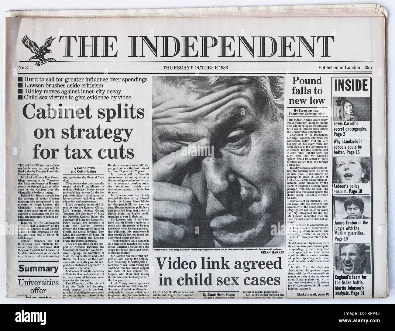 Upper front page Issue #3 'The Independent' UK national newspaper printed Thursday 9th October 1986 - 'The Independent' is ceasing in print form on Saturday 26th March 2016 after close to 30 years publication.   Credit:  Ed Buziak/Alamy Live News Stock Photo