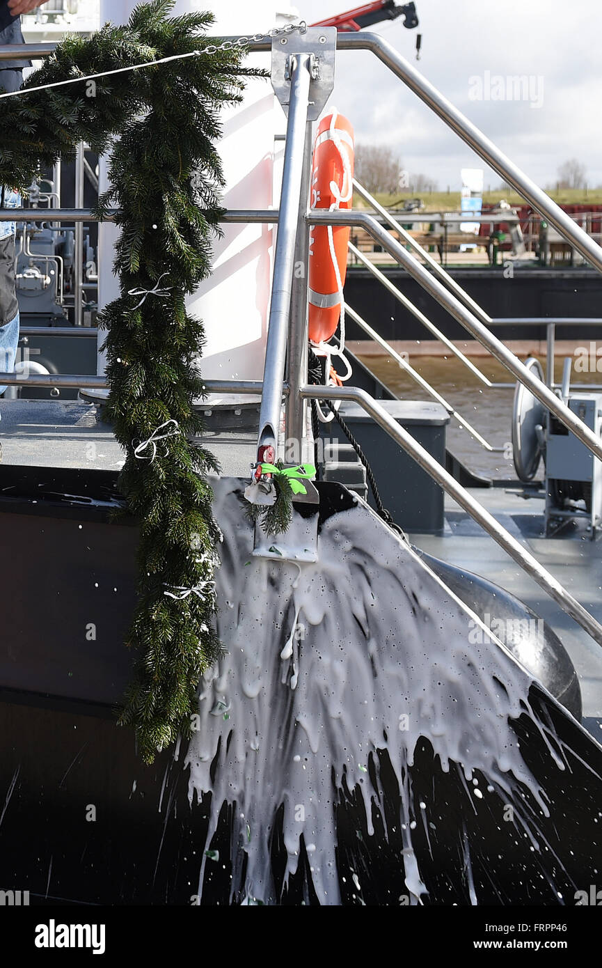 Christening a ship hires stock photography and images Alamy