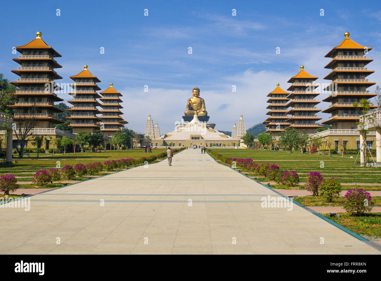 The giant Buddha statue at Fo Guang Shan in Kaohsiung, Taiwan 09/01