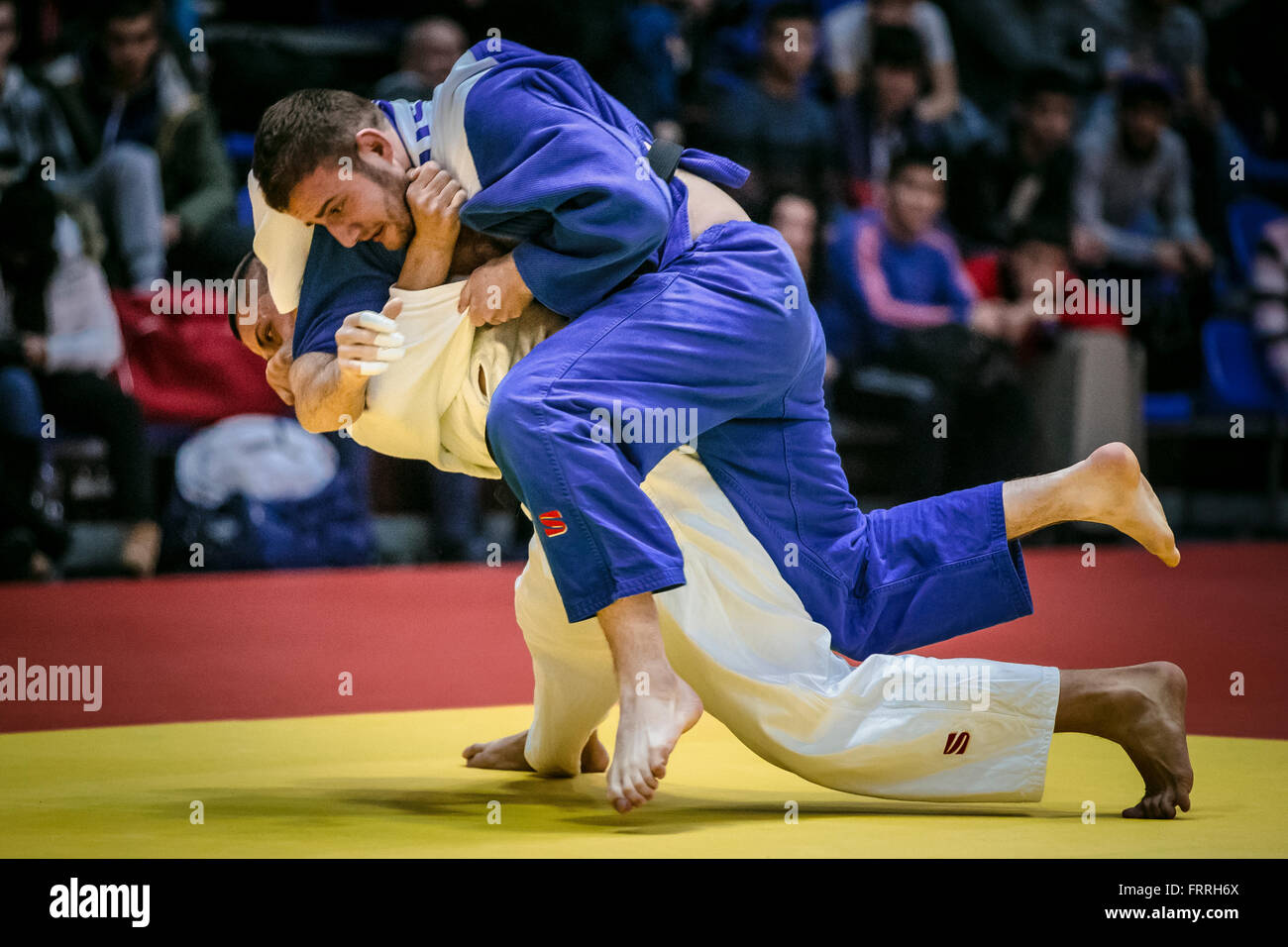 Fight judo on tatami editorial photography. Image of fighter