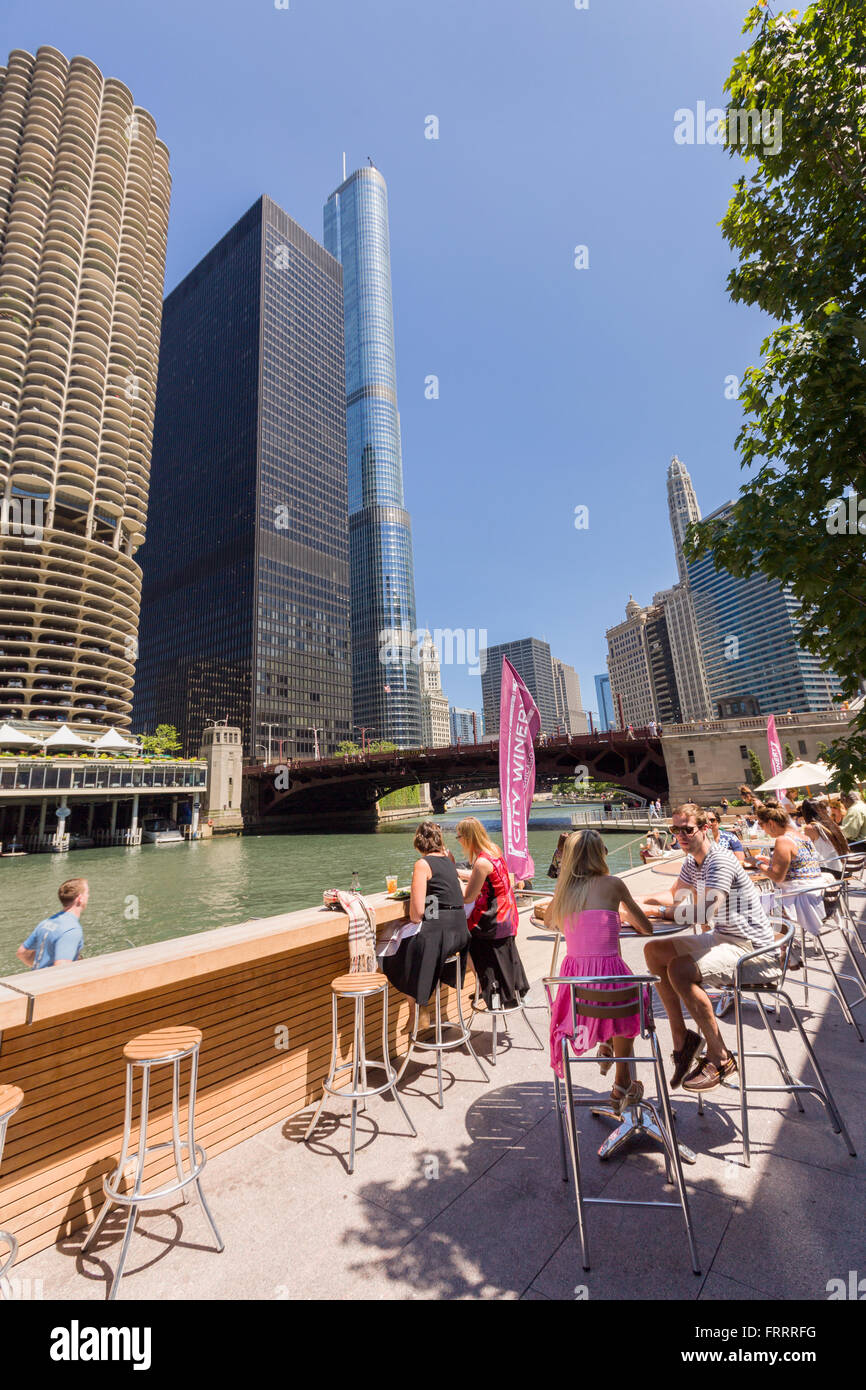 The City Wine bar on the Riverwalk by the Chicago River during summer
