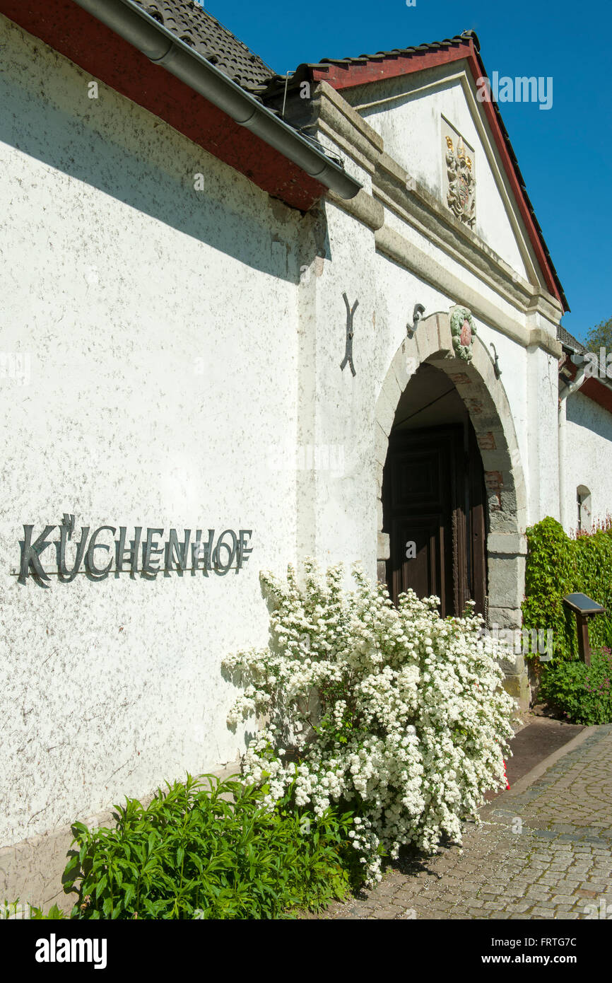 Deutschland, Nordrhein-Westfalen, Bergisches Land, Altenberg, Küchenhof, früher die Wirtschaftsgebäude des Klosters Altenberg. Stock Photo