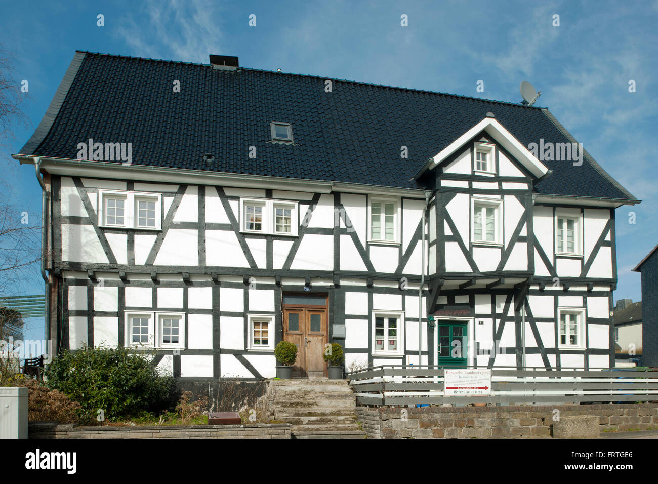 Germany, Rheinisch-Bergischer Kreis, Overrath-Marialinden, ältestes Haus der Ortschaft an der Pilgerstrasse 19-21, Baudenkmal Nr. 109 Stock Photo