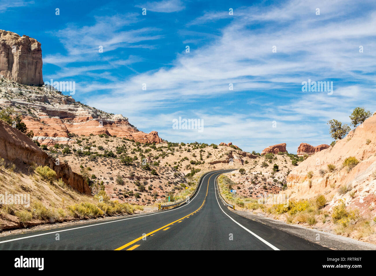 Scenic Byway Arizona 98, from US 160 to Page, Arizona, passes through a dramatic desert landscape of sandstone rock formations. Stock Photo