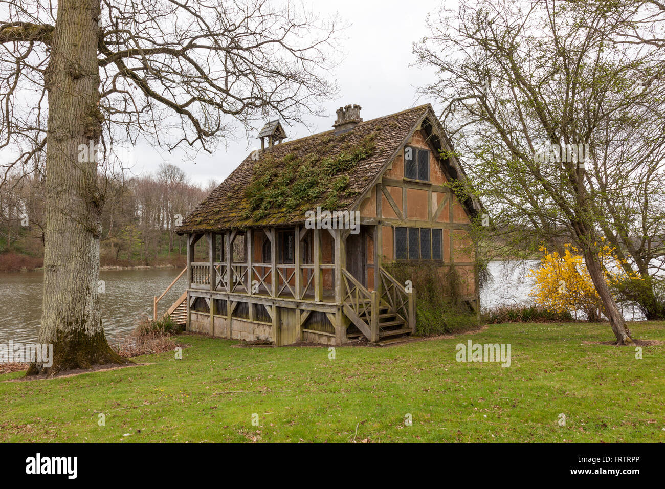 The boat house beside the lake. Bowood House and Gardens, Wiltshire, UK Stock Photo