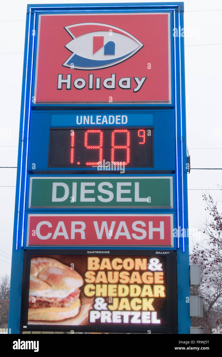 Gas Station Advertisement High Resolution Stock Photography And Images Alamy