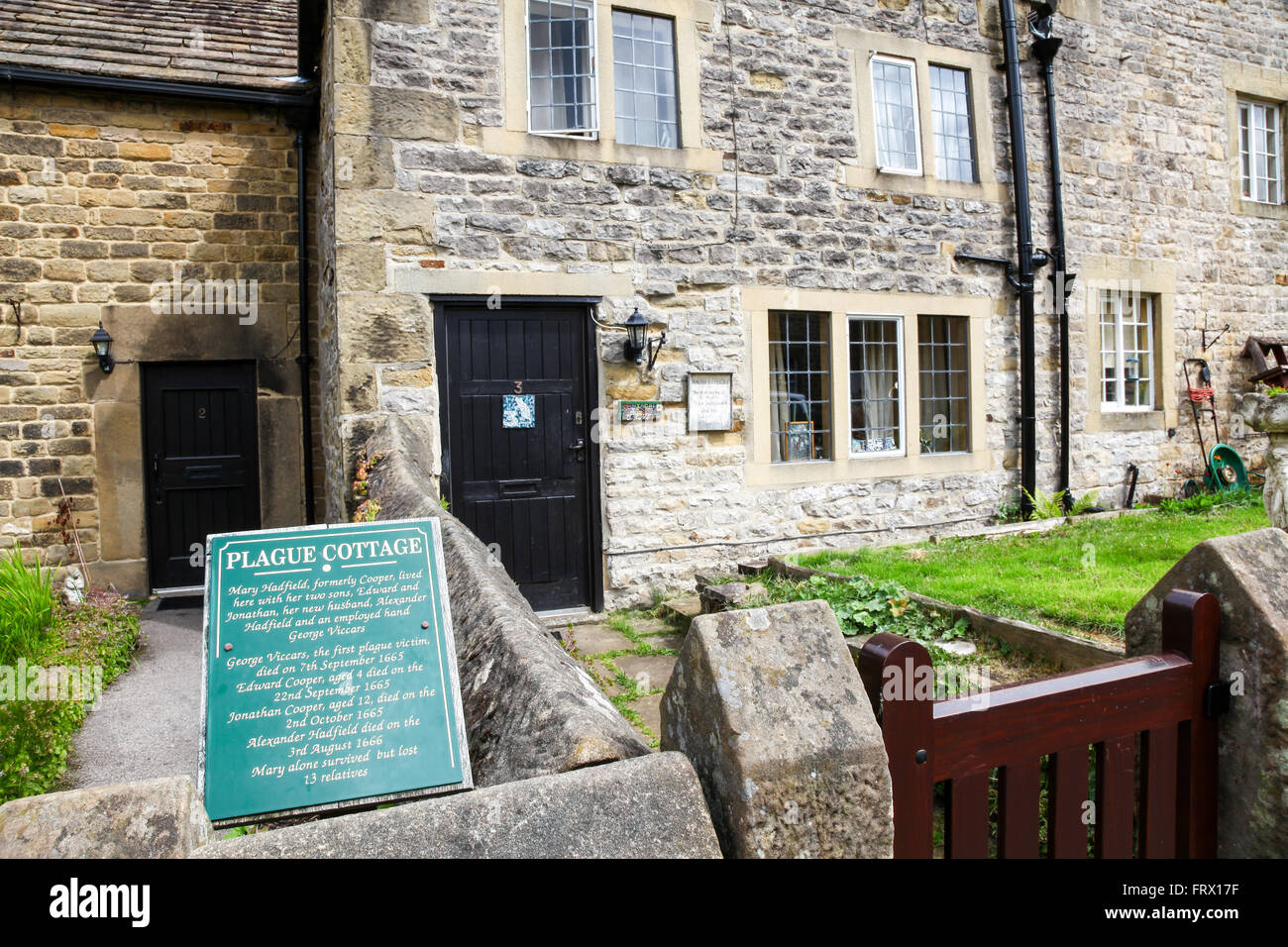 Plague Cottage Where The Bubonic Plague First Started In Eyam Derbyshire Peak District National Park England Uk Stock Photo Alamy