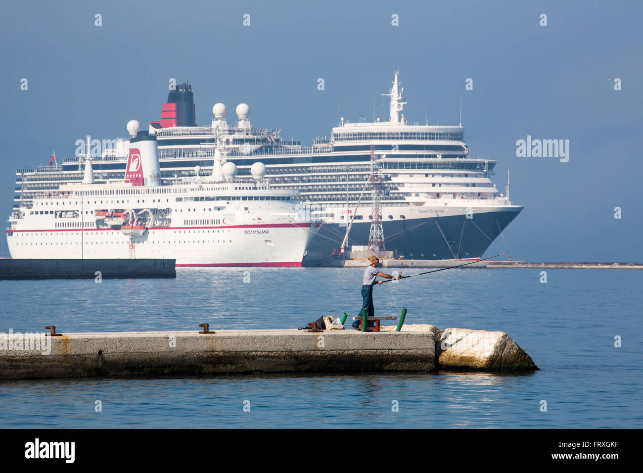 Ms deutschland hi-res stock photography and images - Alamy
