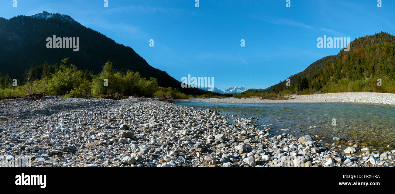 Isar river between Wallgau and Vorderriss, Zugspitze, Alpspitze and Wetterstein mountains in the background, Wallgau, Upper Bavaria, Bavaria, Germany Stock Photo