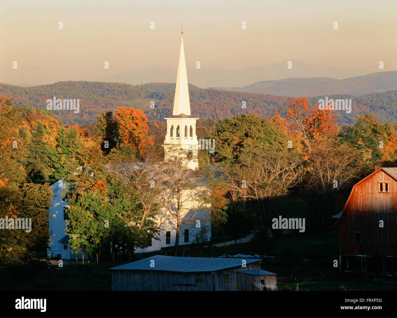 Church with White Steeple in the New England Town Of Peacham, Vermont, Usa Stock Photo