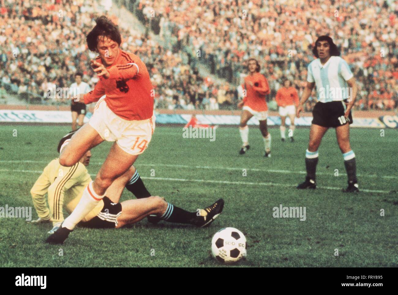 Johan cruyff 1974 world cup hi-res stock photography and images