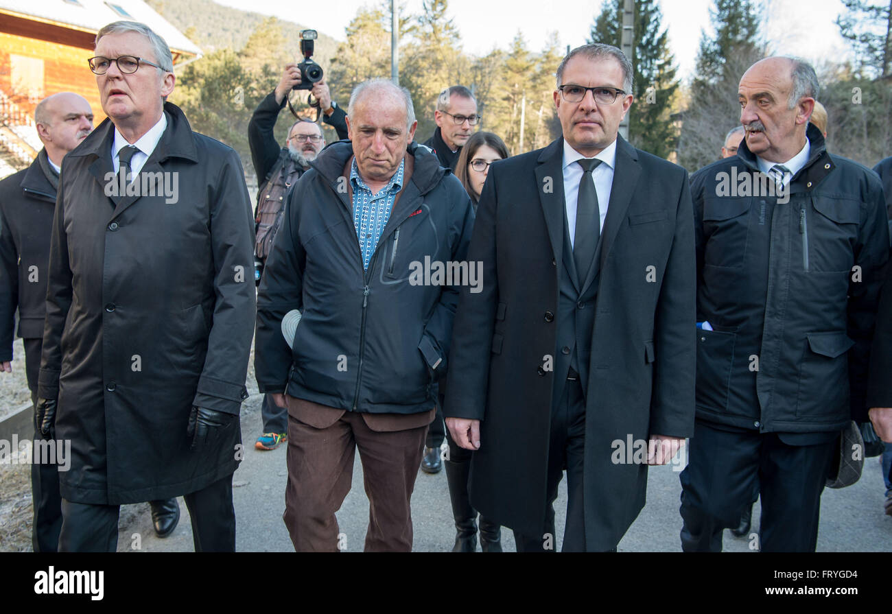 Both of the Mayors of Le Vernet, Francois Balique (2nd from left), and of Prads-Haute-Bléone, Bernard Bartolini (r), the former CEO of German Wings, Thomas Winkelmann (l), and the CEO of Lufthansa, Carsten Spohr (2nd from right) walking through Le Vernet, France to a memorial service for the victims of the plane crash of the Germanwings flight 9525. In the accident on on 24 March 2015 a total of 150 people died. Photo: Peter Kneffel/dpa Stock Photo