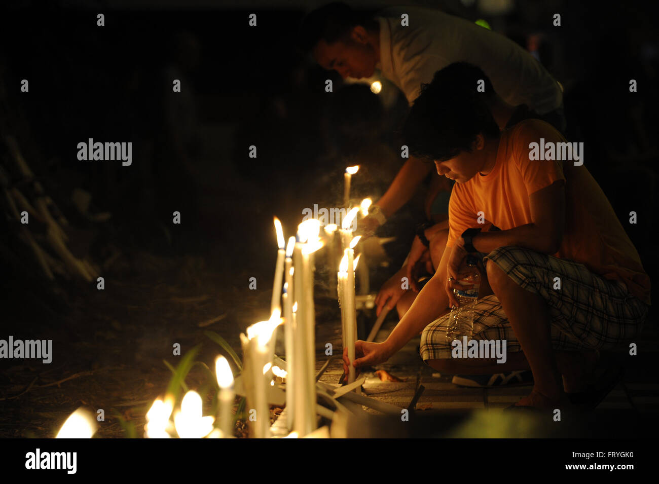 Singapore, Singapore. 25th Mar, 2016. Catholics in Singapore light