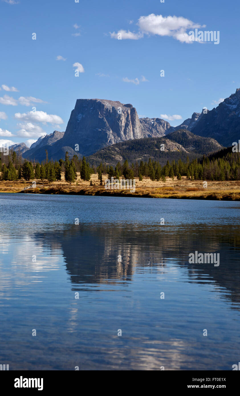 WY01378-00...WYOMING - Squaretop Mountain and the Green River in the Teton National Forest section of the Wind River Range. Stock Photo