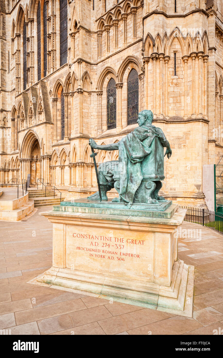 Statue of the Roman Emperor Constantine outside the South door of York Minster, the cathedral church of the Diocese of York, Nor Stock Photo