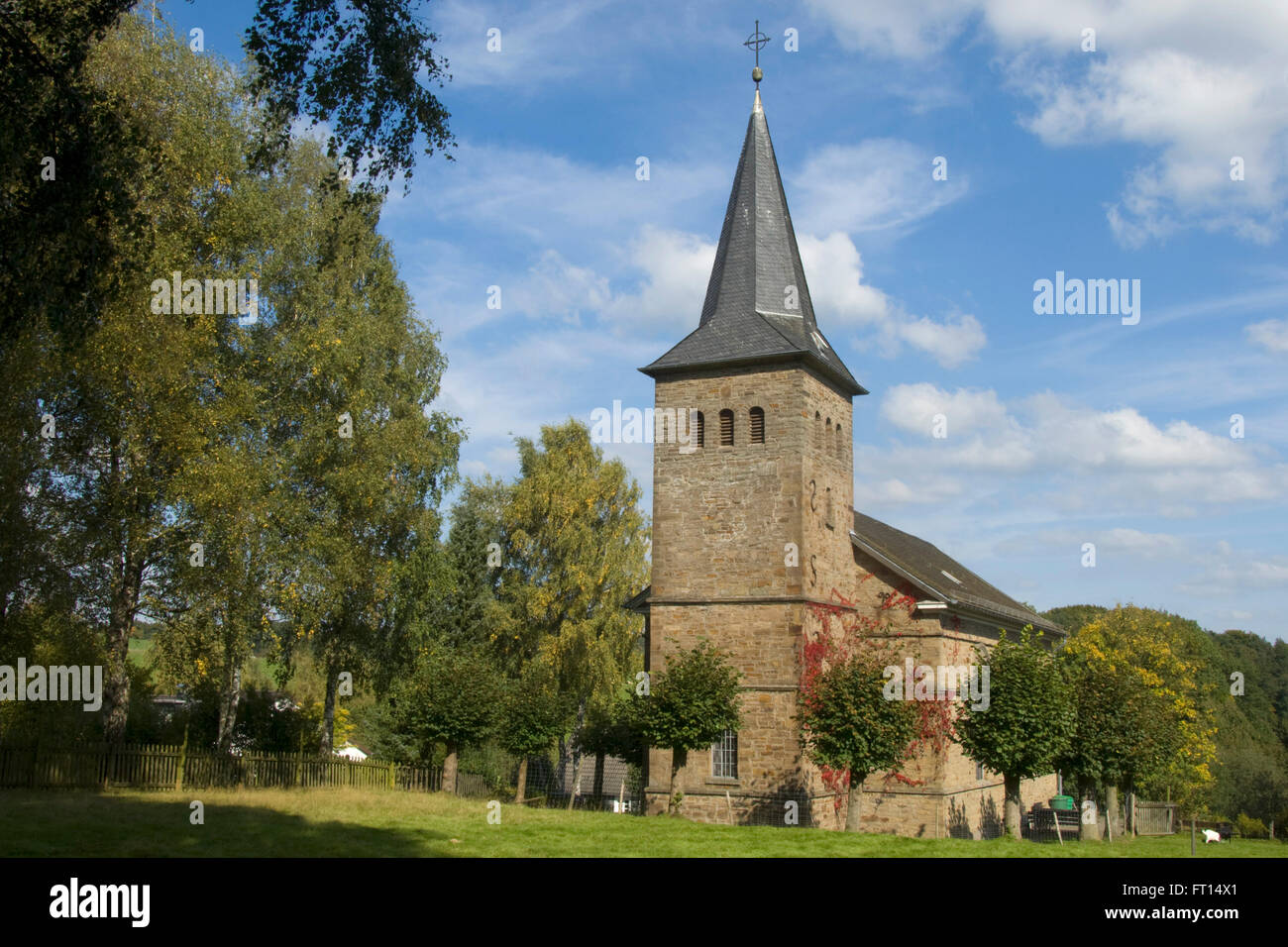 BRD, Nordrhein-Westfalen, Gemeinde Kürten im Rheinisch-Bergischen Kreis, evangelische Kirche von Delling Stock Photo