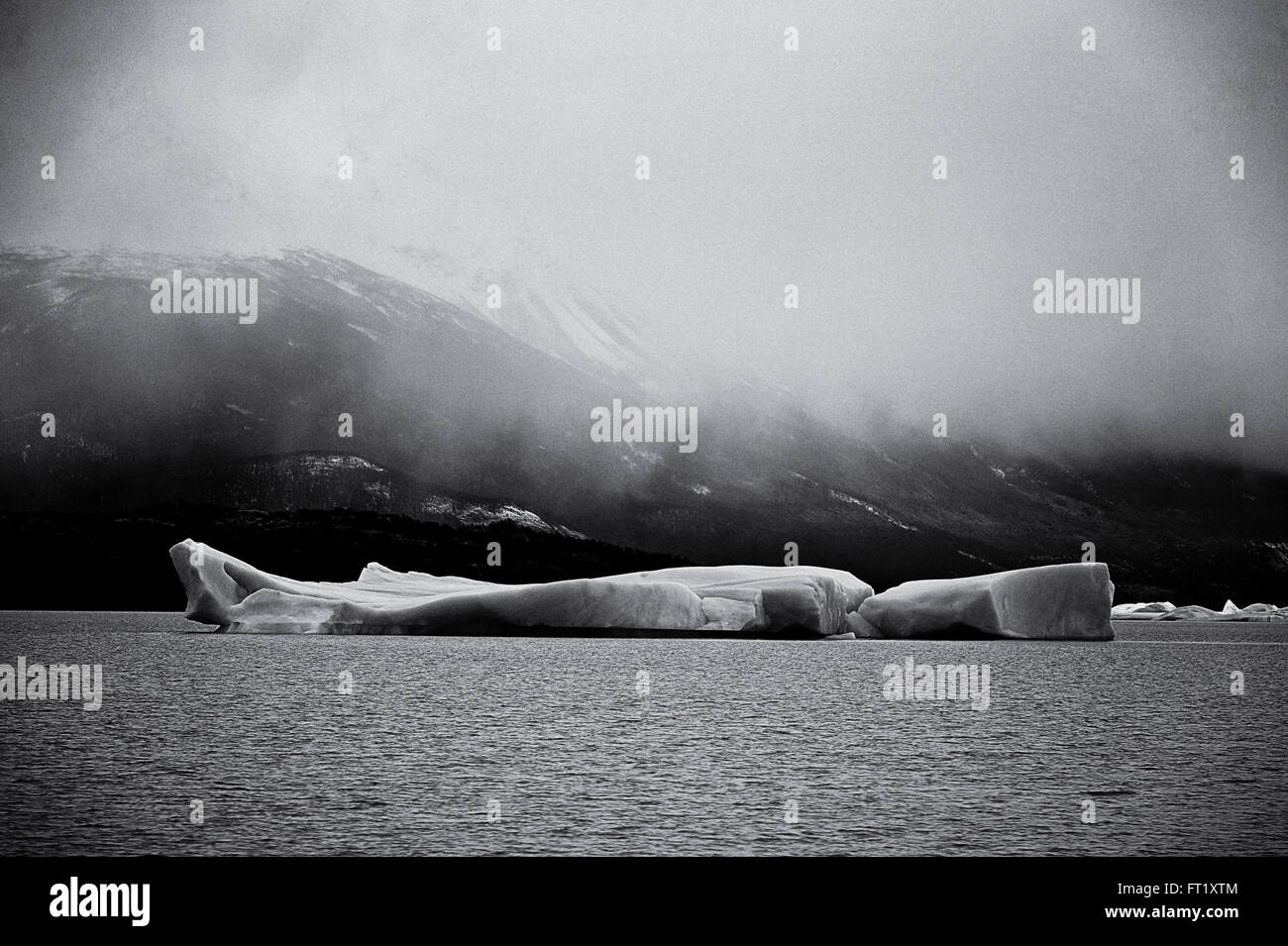 Patagonia southern argentina chile hi-res stock photography and images - Alamy