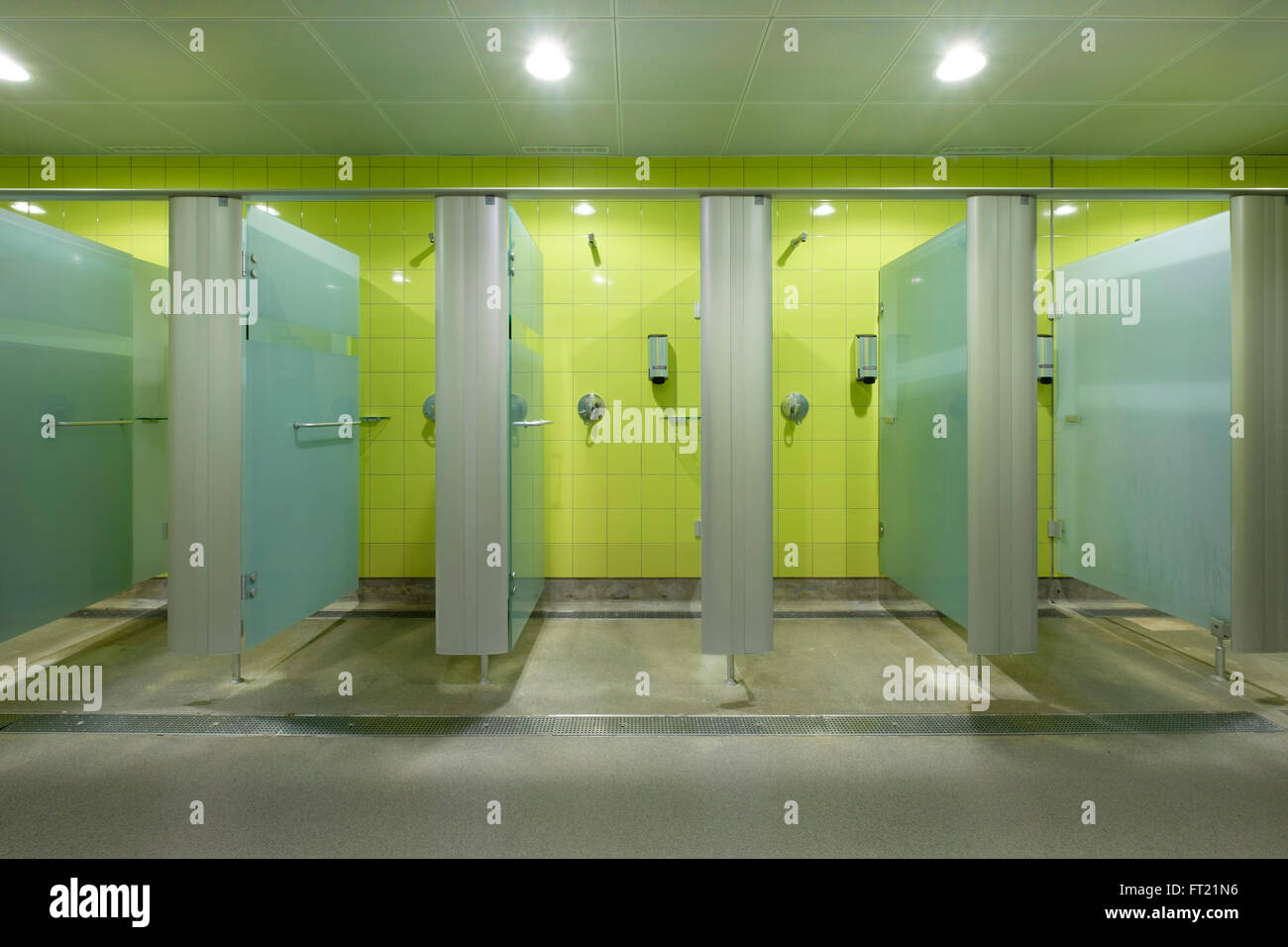 Gyms With Communal Showers Great Porn Site Without Registration 