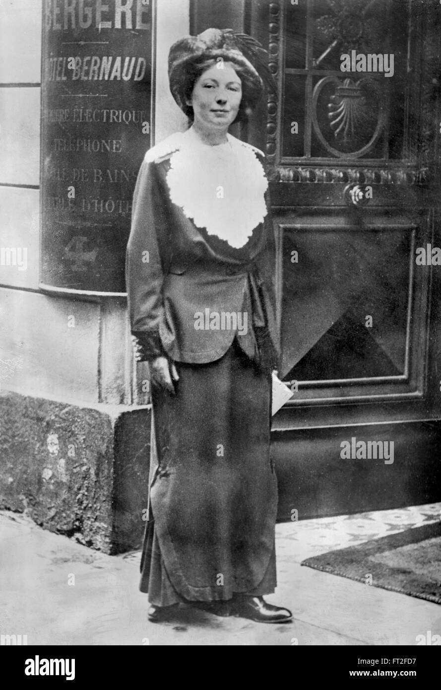 (Dame) Christabel Pankhurst, daughter of Emmeline Pankhurst and co-founder of the Women's Social and Political Union. She directed its militant actions from France in 1912-13. Photo c.1913 from Bain News Service. Stock Photo