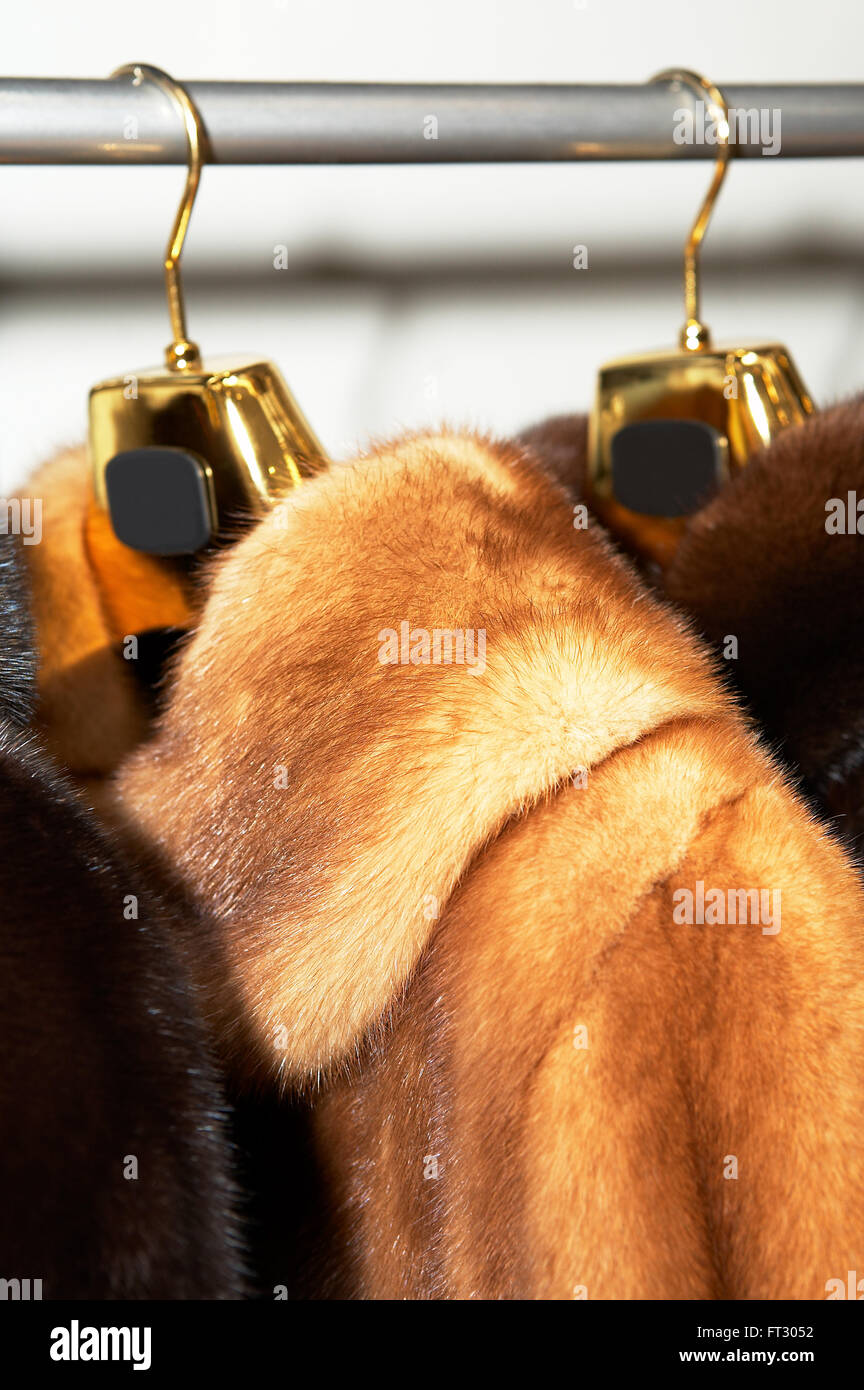 Fur coats mink sable hires stock photography and images Alamy