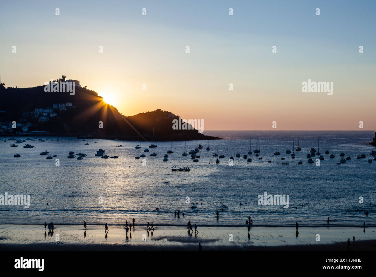 San sebastian beach sunset hi-res stock photography and images - Alamy