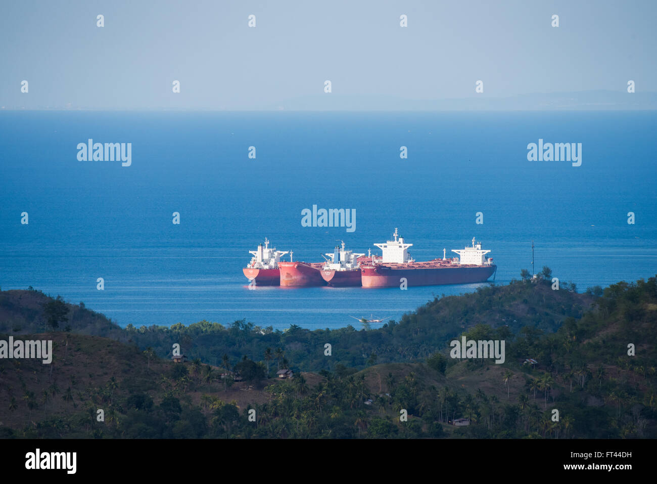 Oil tanker horizon hires stock photography and images Alamy