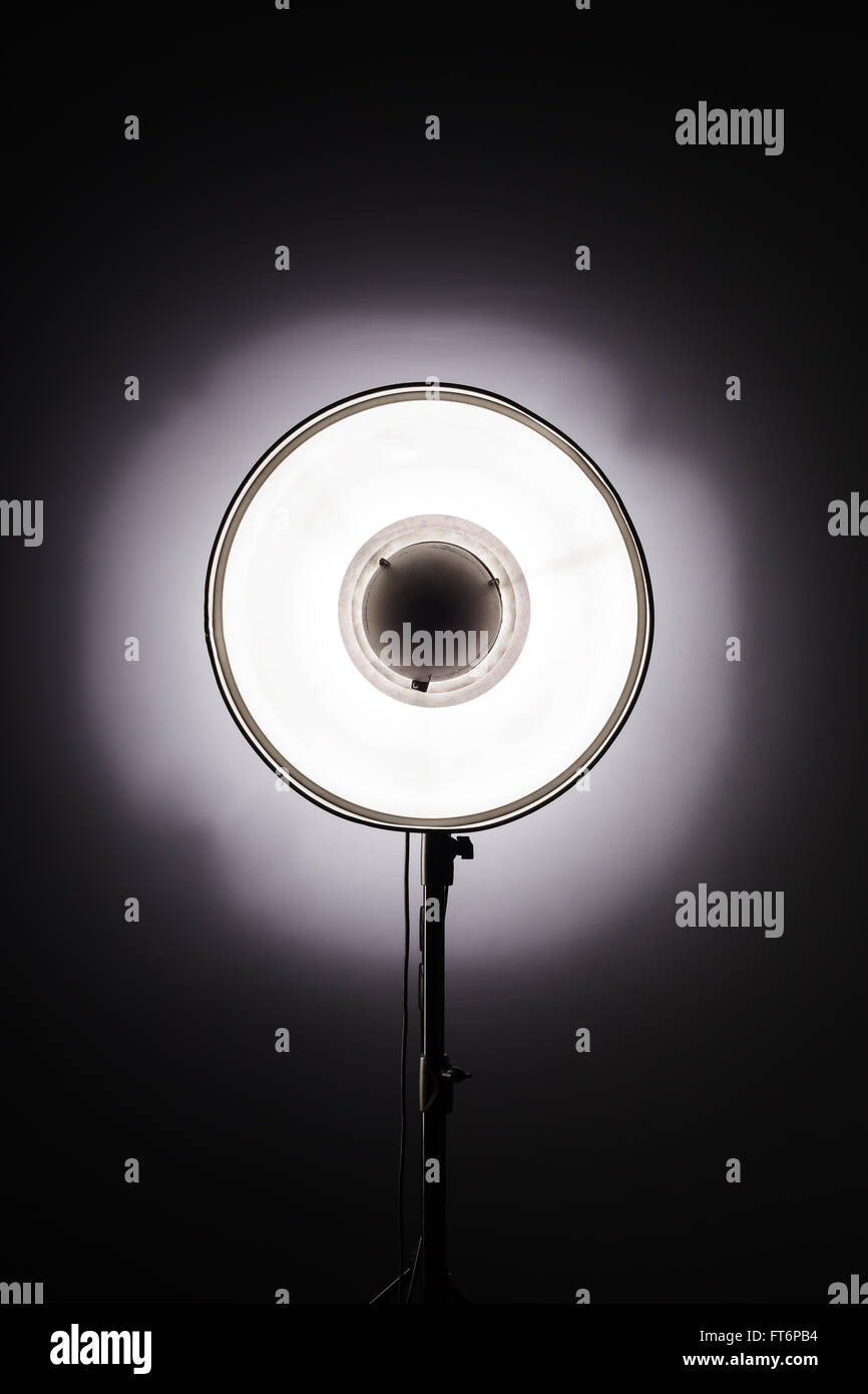 Studio shoot white set hi-res stock photography and images - Alamy